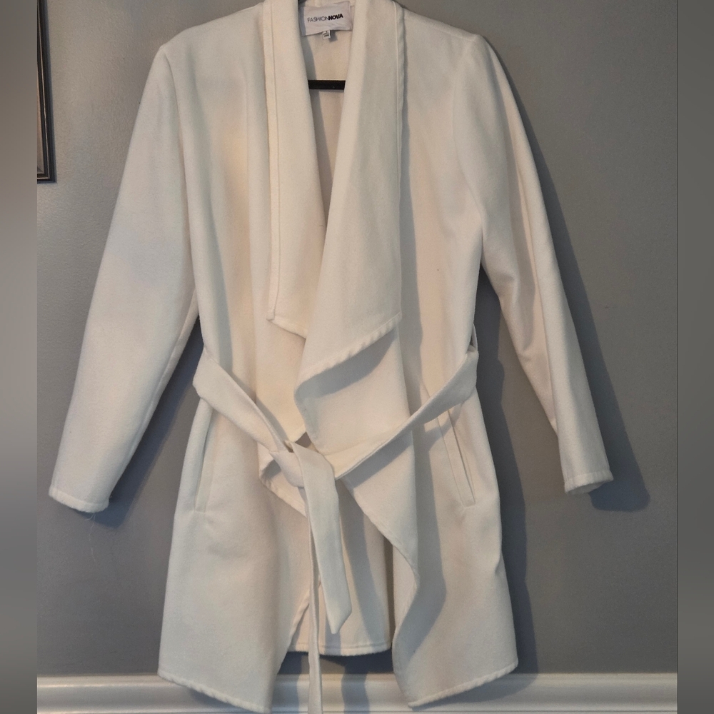 Fashion Nova Cream Women's Cape Coat